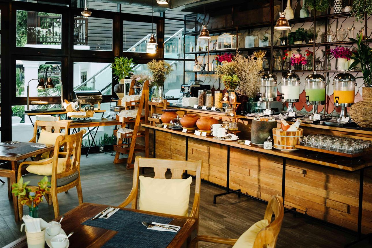 Restaurants/Cafes