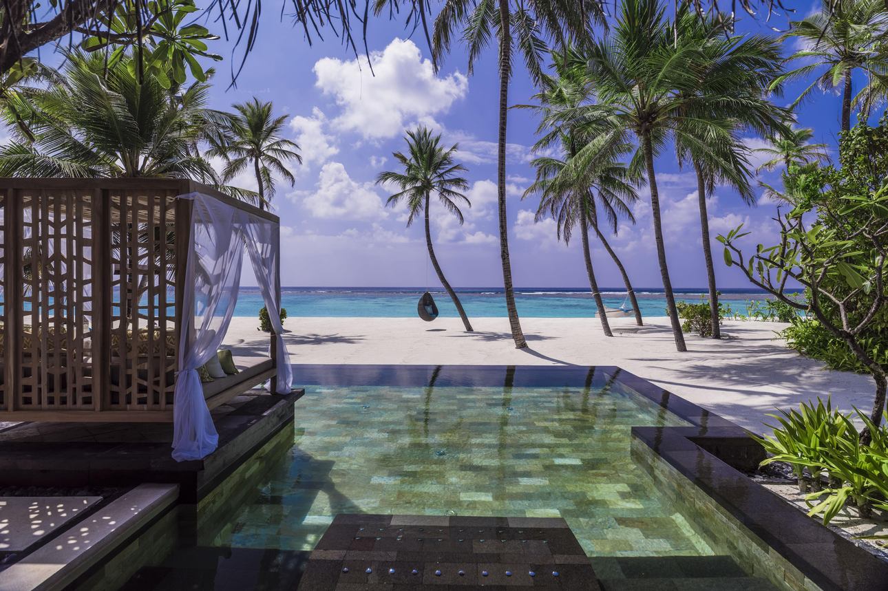 One&Only Reethi Rah - Grand Sunset Pool Residence