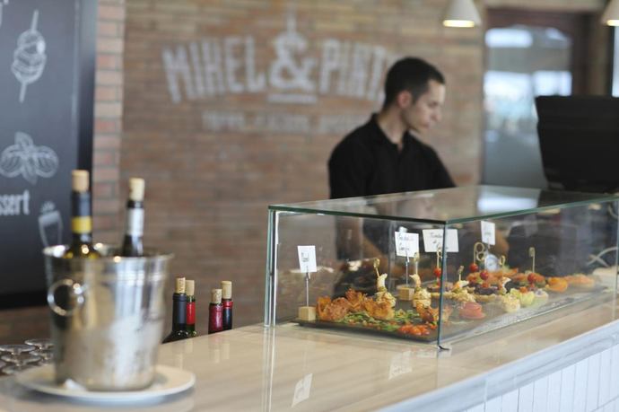 Pure Salt Garonda - Restaurants/Cafes