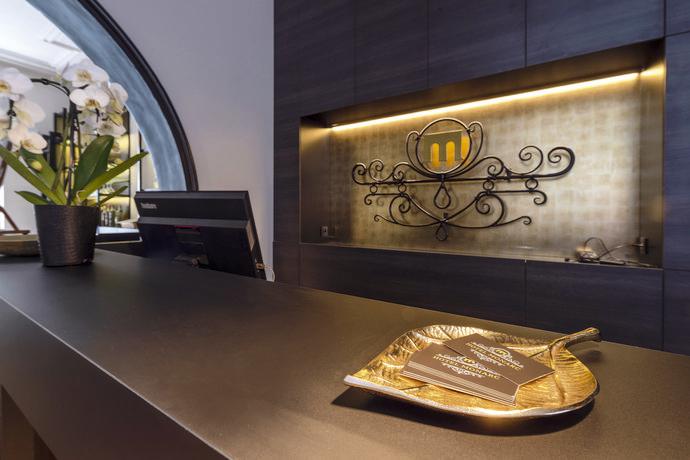Monarc Hotel - Lobby/openbare ruimte