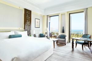 Al Bustan Palace, a Ritz-Carlton Hotel - Deluxe Kamer Zeezicht