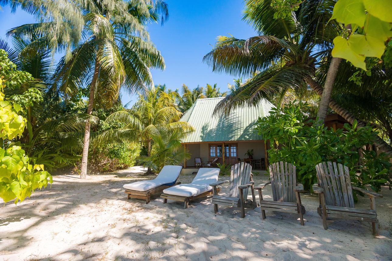 Denis Private Island - Beach Front Spa Cottage
