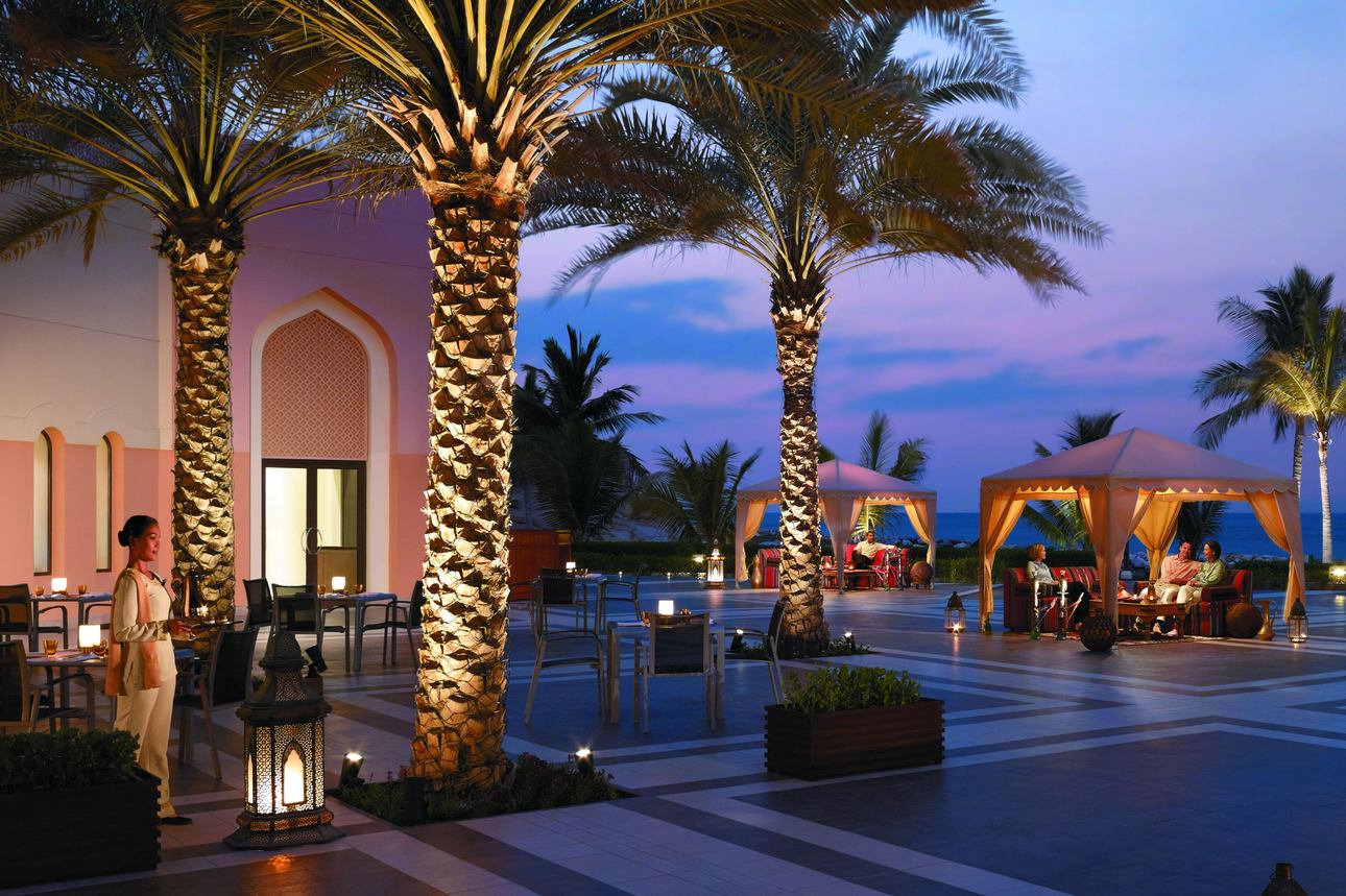 Restaurants/Cafes