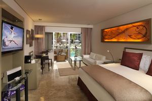 Paradisus Junior Suite Swim Up