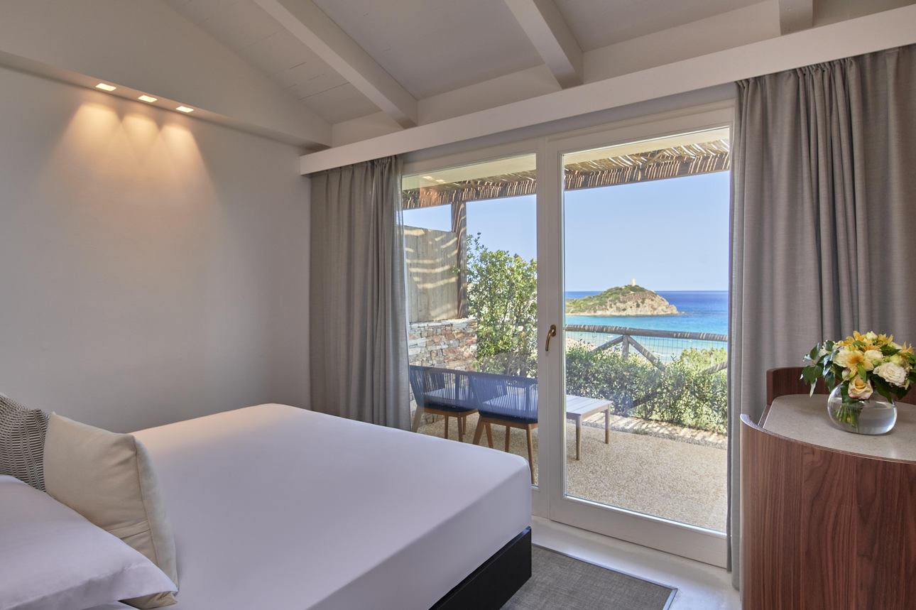 Baia di Chia Resort Sardinia - Deluxe Kamer Zeezicht