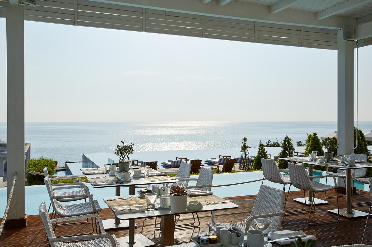 Restaurants/Cafes