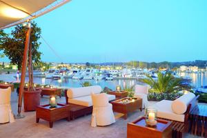 Sani Asterias - Restaurants/Cafes