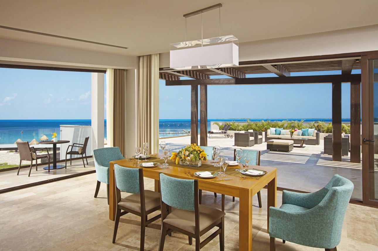 Dreams Playa Mujeres Golf & Spa Resort - Preferred Club Paramount Suite Zeezicht