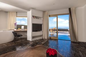Executive Villa 4 slaapkamers met zwembad