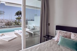 Hotel Baobab Suites - Driekamer Pool Suite met Jacuzzi Hotel Baobab Suites - Driekamer Pool Suite met Jacuzzi