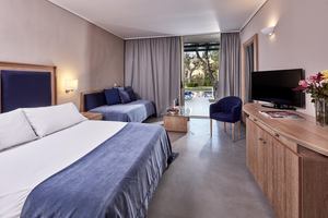 Bungalowkamer met zwembad