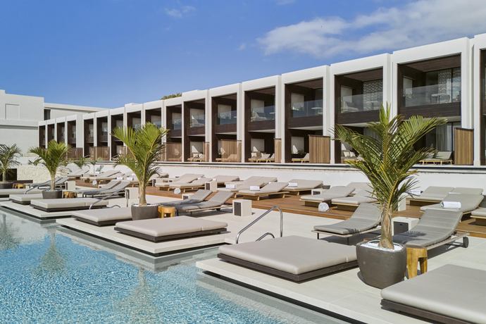 Royal Hideaway Corales Villas - Algemeen