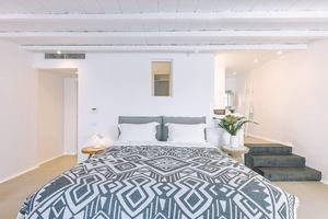 Friends & Family Suite