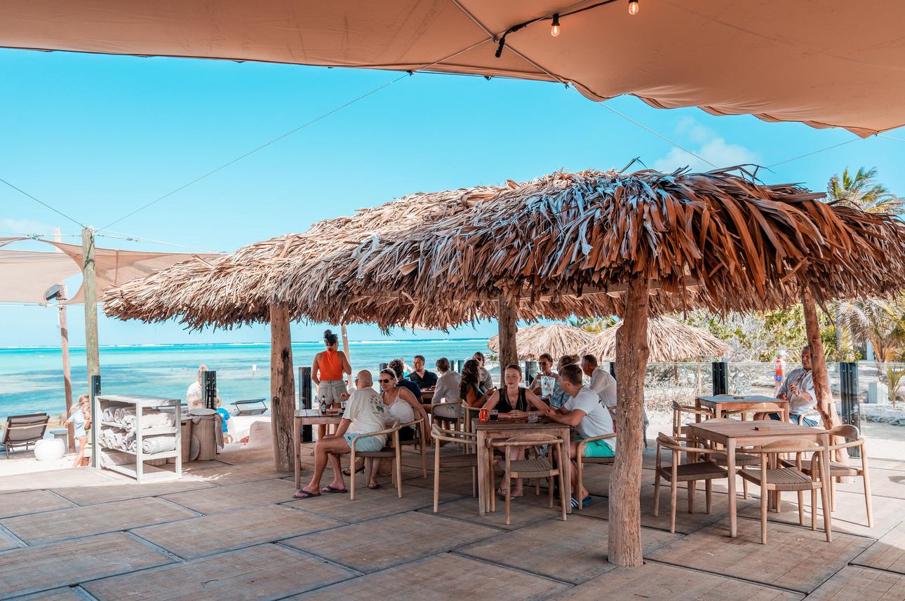 Restaurants/Cafes