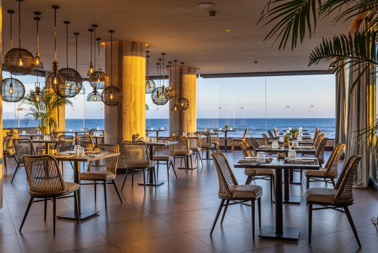 Restaurants/Cafes