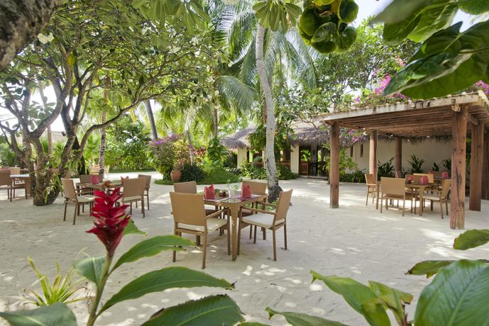 Kuramathi Maldives - Restaurants/Cafes