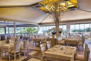 Sani Beach - Restaurants/Cafes