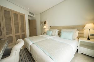 Suite Appartement 2- Slaapkamers Gedeeltelijk zeezicht met Jacuzzi