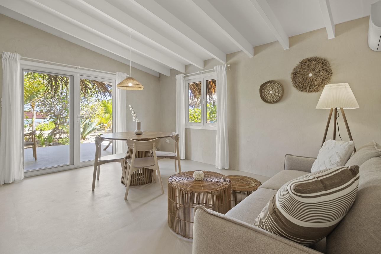 Sorobon Luxury Beach Resort - Ocean Front Family Beach House