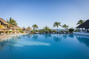 Veranda Pointe aux Biches Hotel - Zwembad