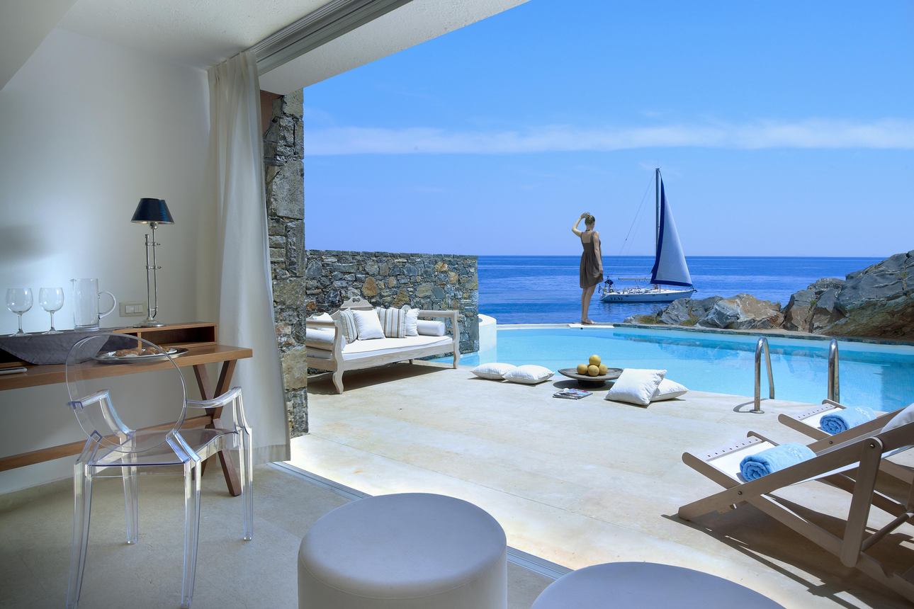 St. Nicolas Bay Resort Hotel & Villas - Club Studio Pool Zeezicht