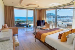 Aguas de Ibiza Grand Luxe Hotel - Sea View Cloud 9 Suite 