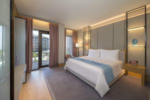 Caesars Palace Dubai  - Deluxe Suite
