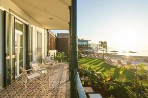 Les Suites at The Cliff Bay - Master Suite