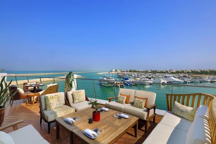 The Ritz-Carlton, Doha - Restaurants/Cafes