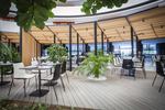 Restaurants/Cafes
