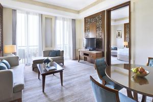 Al Bustan Palace, a Ritz-Carlton Hotel - Executive Suite Bergzicht
