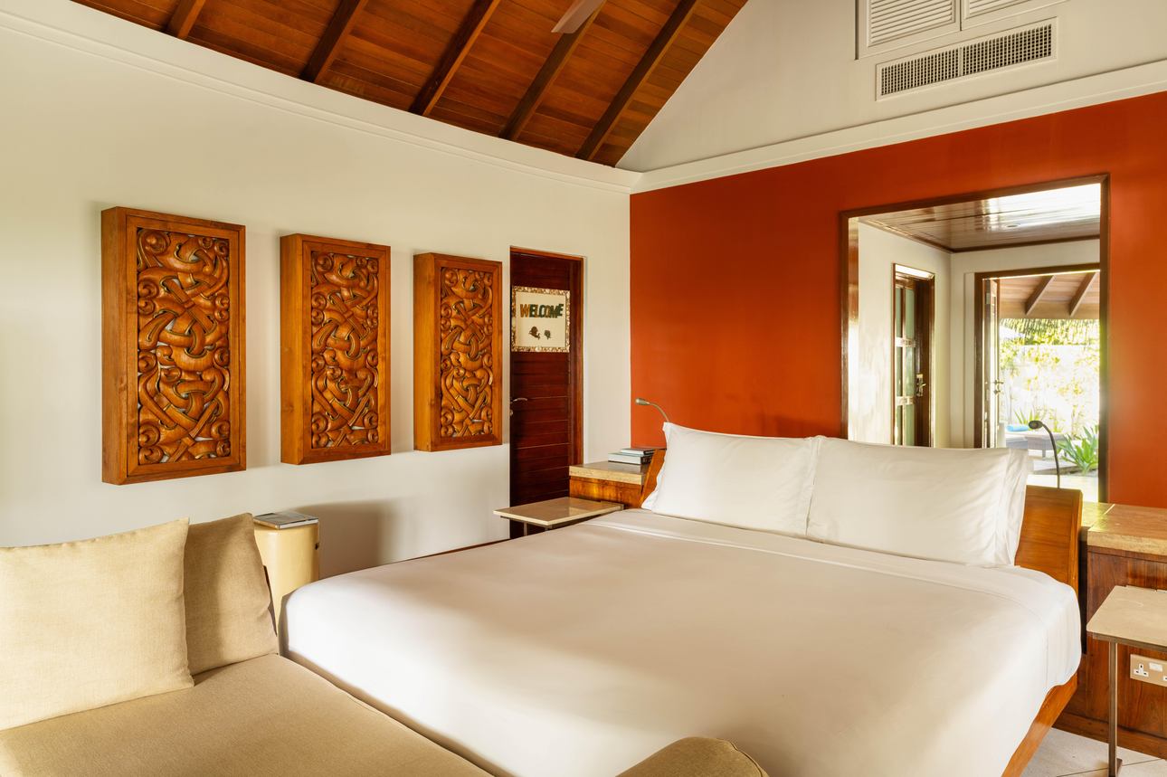 Constance Halaveli Maldives - Beach Villa