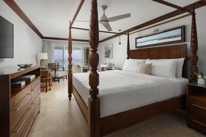 Sandals Barbados - Beachfront Honeymoon Club Level Suite