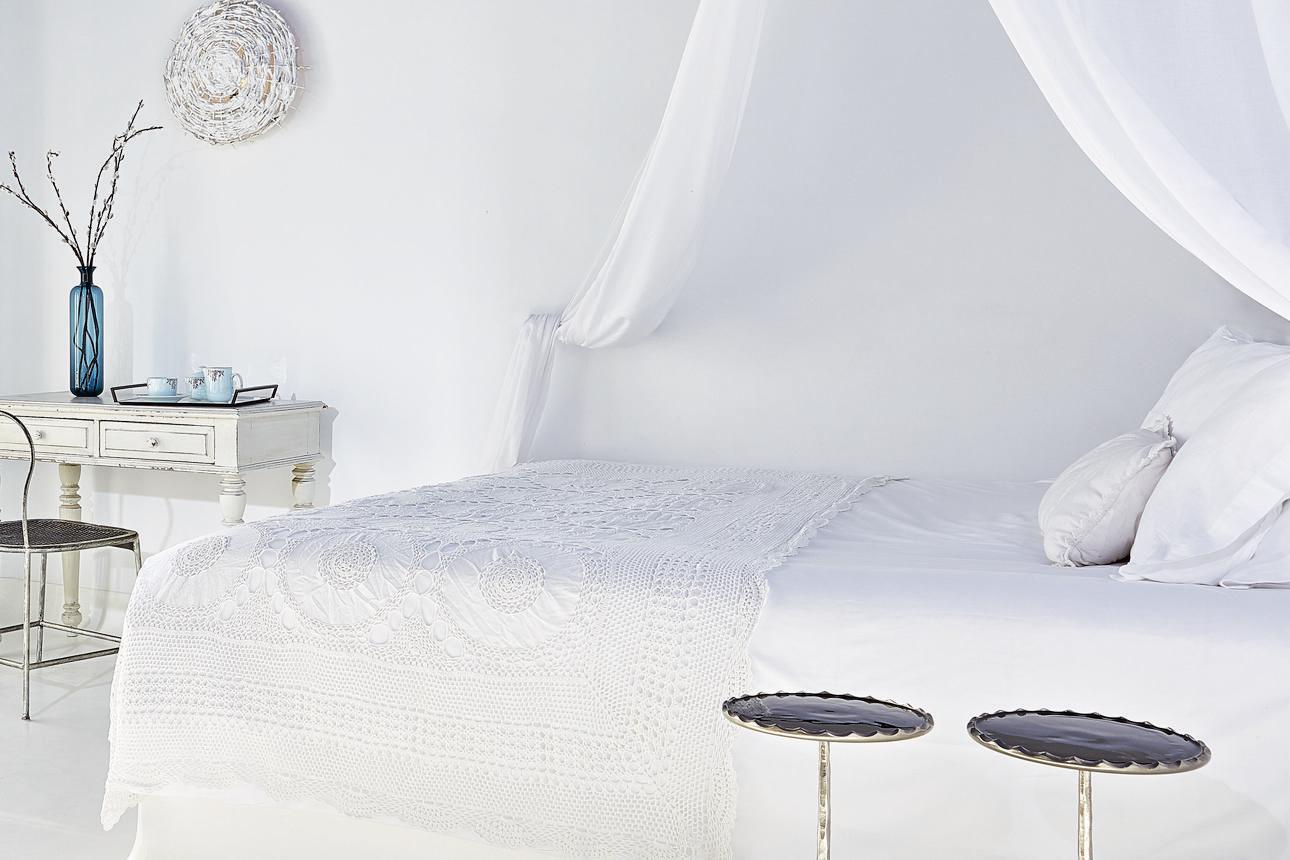 Mykonos Blu, Grecotel Exclusive resort - Luxury Bungalow with outdoor hydro-massage bathtub