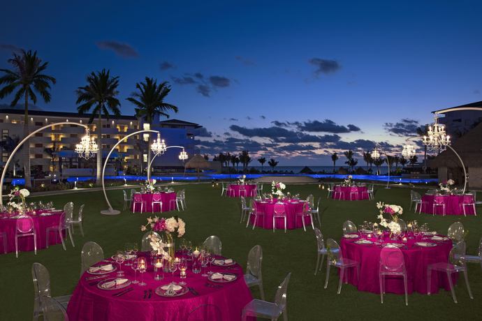 Dreams Playa Mujeres Golf & Spa Resort - Restaurants/Cafes