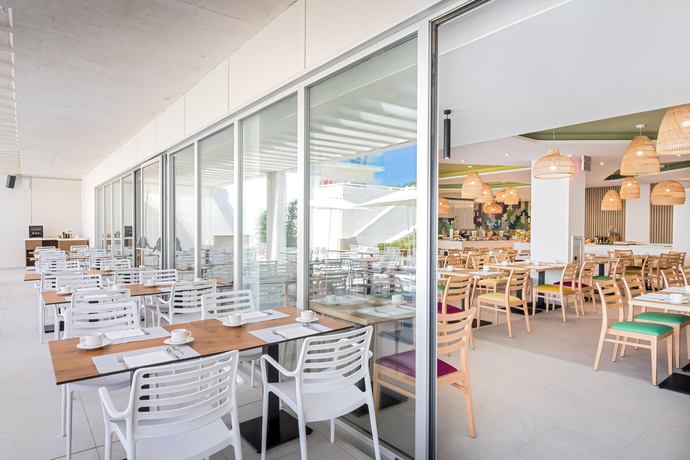 BarcelÃ³ Conil Playa - Restaurants/Cafes