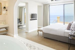 MarBella Nido Suite Hotel & Villas - Deluxe Pool Suite