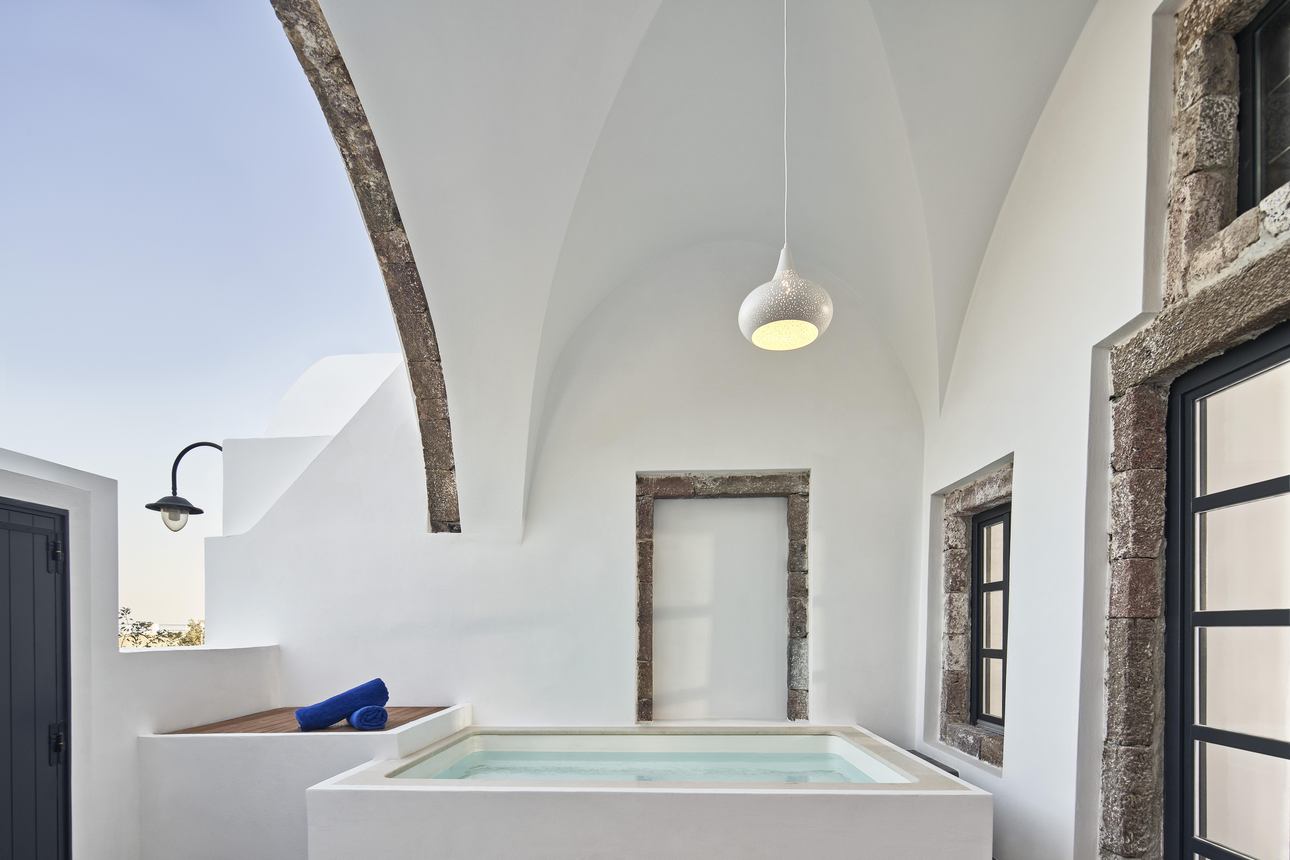 Katikies Garden - Senior Suite met Jacuzzi (Tuinzicht)