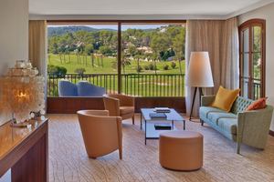 Hole in One Suite