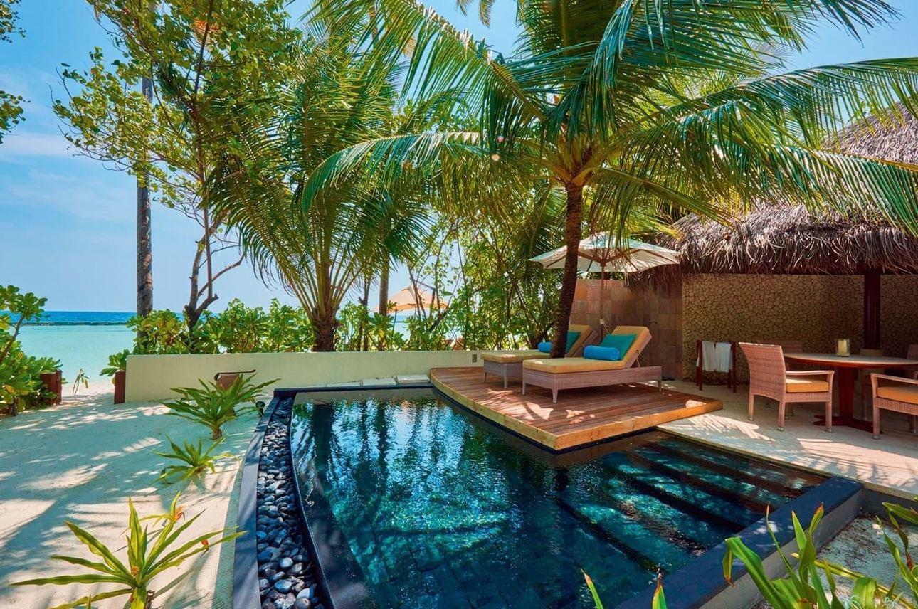 Constance Halaveli Maldives - Beach Villa