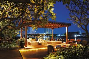 Shangri-La hotel Bangkok - Restaurants/Cafes