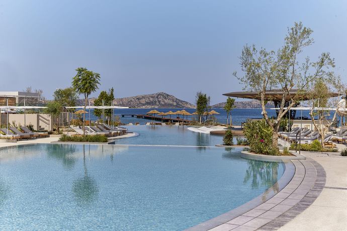 W Costa Navarino - Zwembad