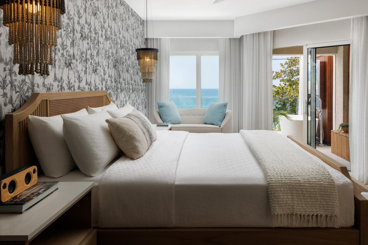 Sandals South Coast - Longbeach Beachfront One Bedroom Butler Suite with Balcony Tranquility Soaking Tub