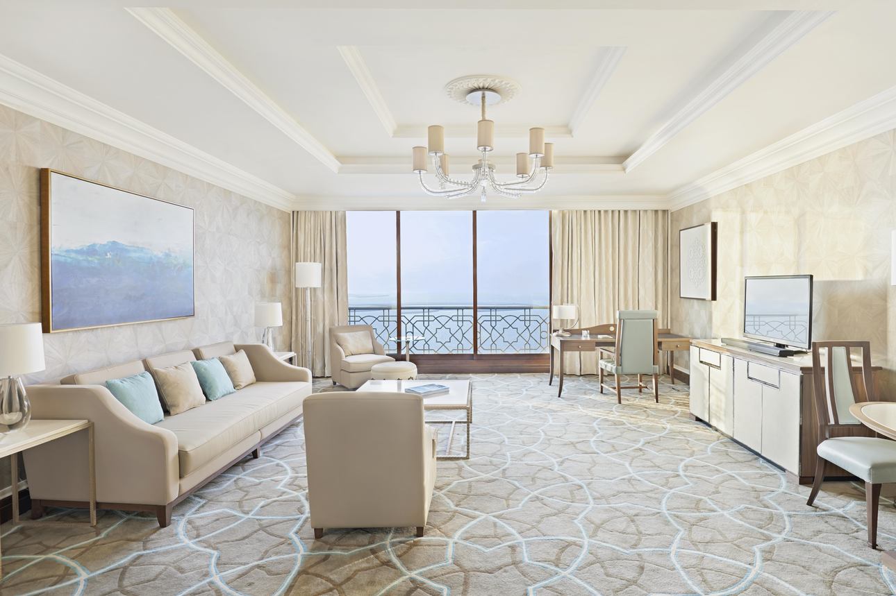 Waldorf Astoria Ras al Khaimah - Tower Suite met balkon