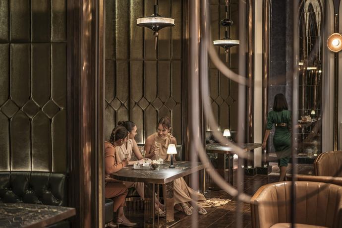 Four Seasons Bangkok - Restaurants/Cafes