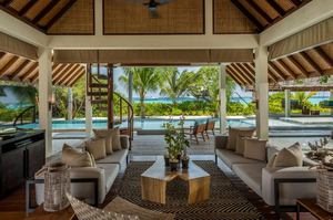 Four Seasons Resort Landaa Giraavaru - Royal Beach Villa 