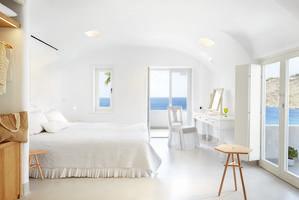 Mykonos Blu, Grecotel Exclusive resort - Exclusive Bungalow Suite with outdoor hydro-massage bathtub