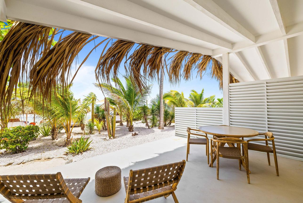 Sorobon Luxury Beach Resort - Ocean Front Family Beach House