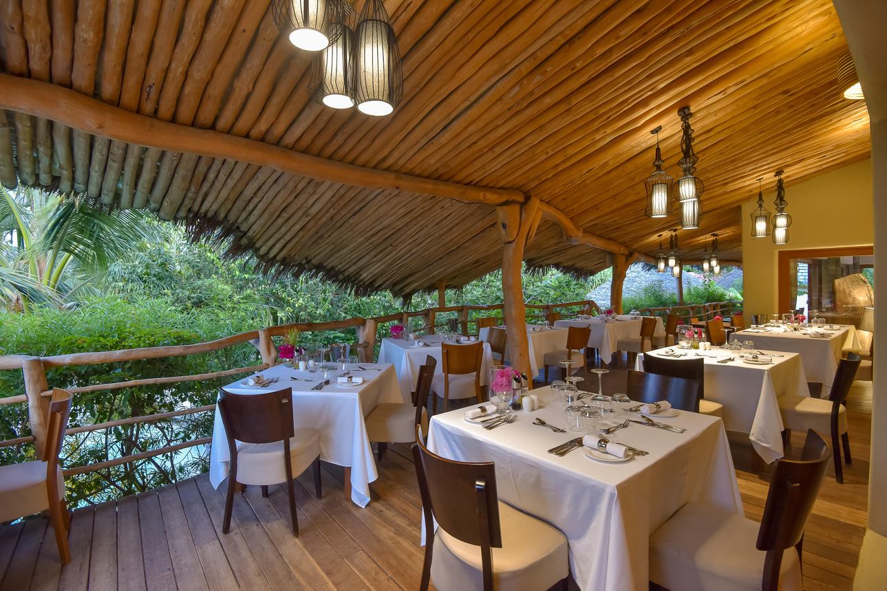 Restaurants/Cafes