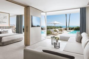 Deluxe Suite Zeezicht Plungepool